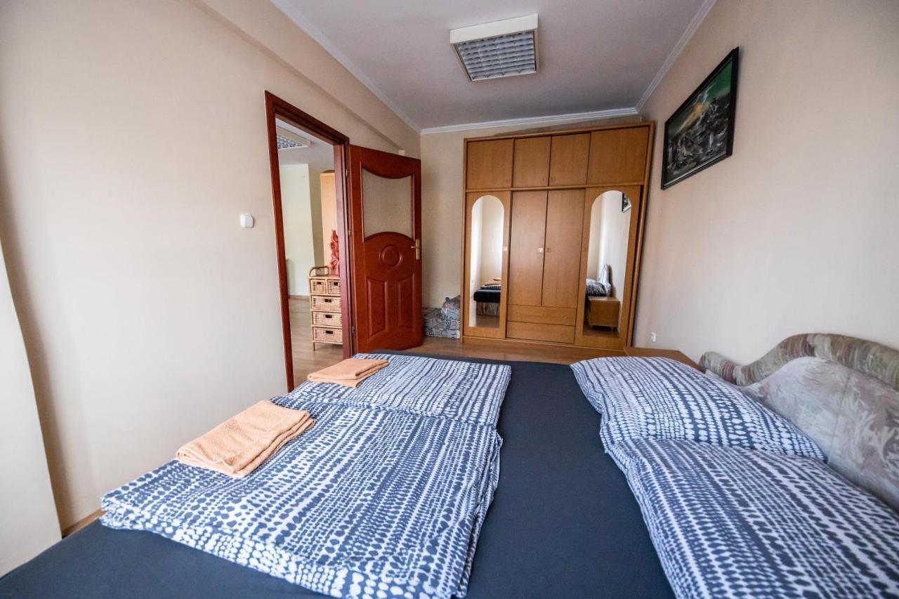 Elit Apartman Apartment Debrecen Bagian luar foto